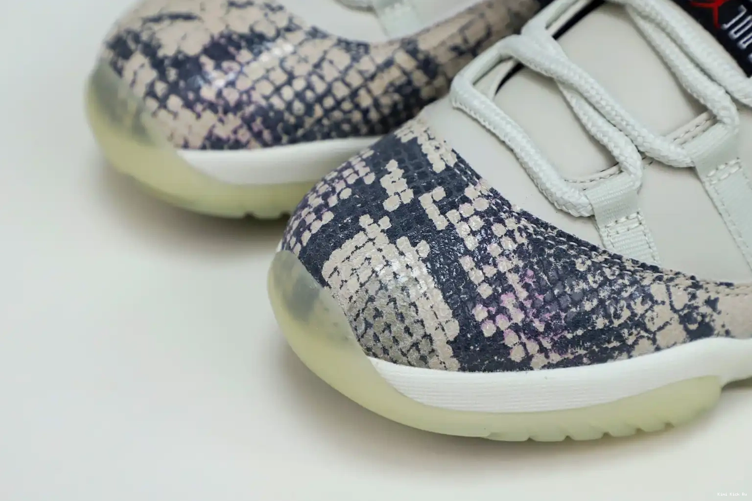AIR SNAKESKIN BONE LIGHT LOW 11 JORDAN Kimikick 0519
